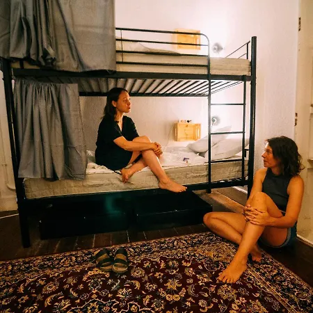 Dona Rose Old Town Hostel *